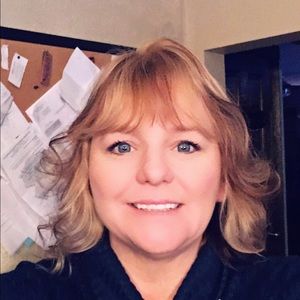 Meet your Posher, Dennice